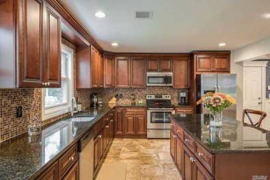 Beautiful Granite Kitchen